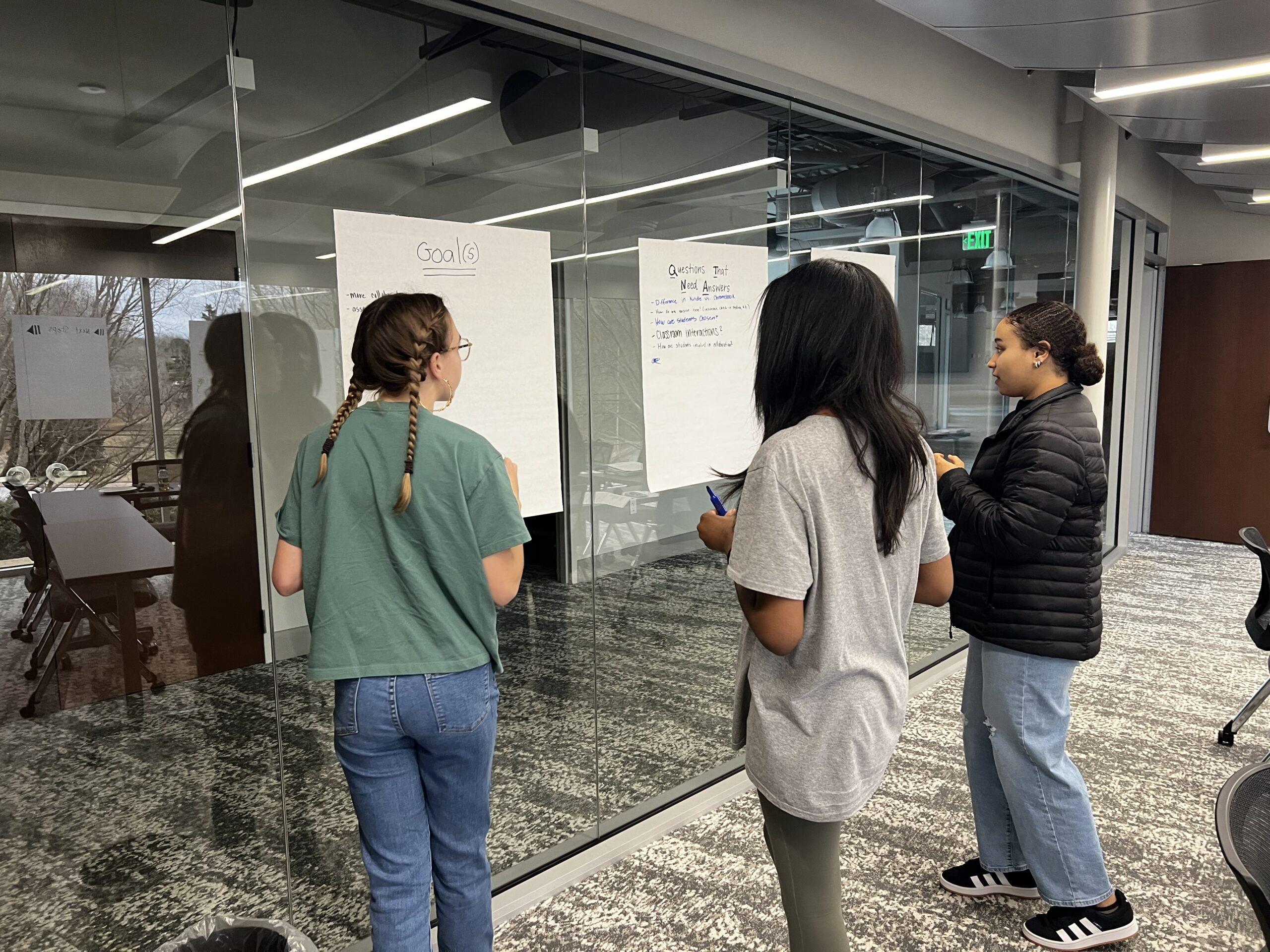 Horizon YRC YRC Members Discussing